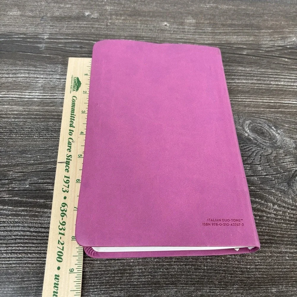 The Holy Bible Thinline NIV New International Version pink Duo Tone Zindervan